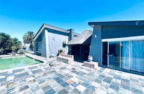 Bluewater Bay Apartment | Enez Place