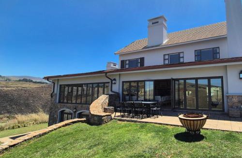 Dullstroom Apartment | Highlands Retreat Lodge In Highland Gate Golf and Trout Estate 1135