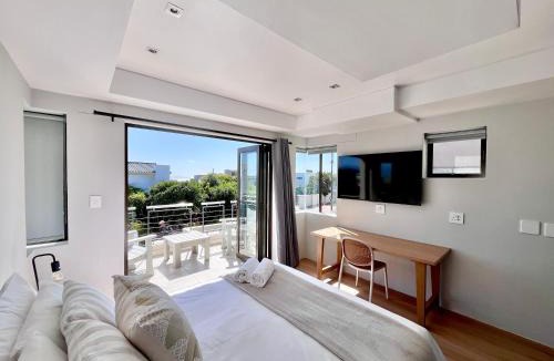 Big Bay House | Blouberg Village Place