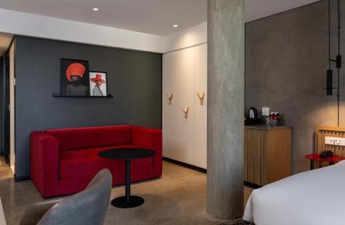 Silo District Hotel | Radisson RED Hotel V&A Waterfront Cape Town