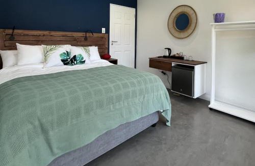 Uvongo House | The Lookout Guesthouse