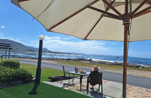 Van Dyks Bay Apartment | Tide's Edge