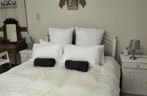 Somerset West Apartment | Feet Up Cottage
