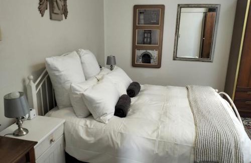 Somerset West Apartment | Feet Up Cottage