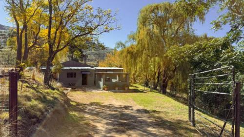Clarens Cabin | Old Mill Drift Guest Farm - 27kms outside of Clarens, 3kms dirt road, muddy when wet