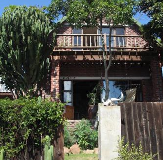 Wavecrest House | Private sea view room I Home stay in J Bay