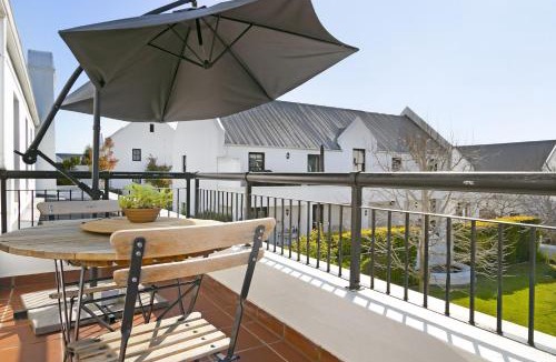Stellenbosch Cabin | Winelands Golf Lodges 20