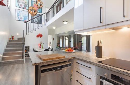 Stellenbosch Apartment | Winelands Golf Lodges 1