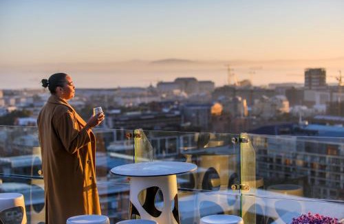 Cape Town City Centre Apartment | The Capital Mirage