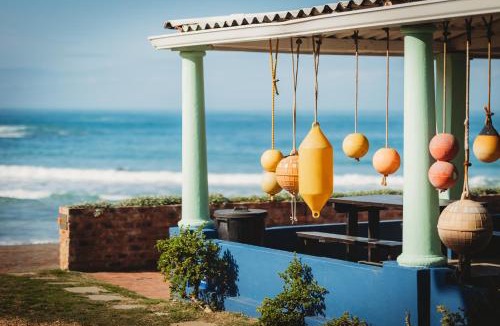 Victoria Bay Hotel | Silver Spray Beach Accommodation