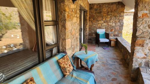 Baviaanskloof Nature Reserve Ski Chalet | Family Villa - Shama Lodge