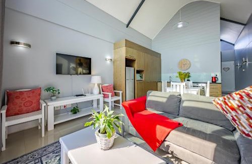 Big Bay Apartment | Big Bay Beach Loft- 1 bedroom