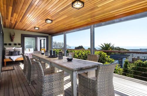 Camps Bay Hotel | Sweet Greta Ocean Apartment, Pool & Stunning Views