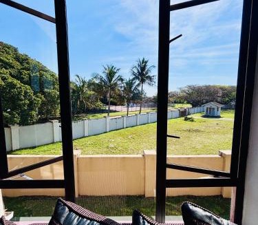 Meer En See Apartment | Tranquil Shores Modern 1BR WiFi Pool Beach