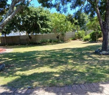 Walmer House | La Maison On 3rd Guesthouse