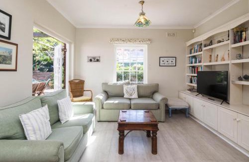 Claremont House | Farmstyle Family Home with modern touches and pool