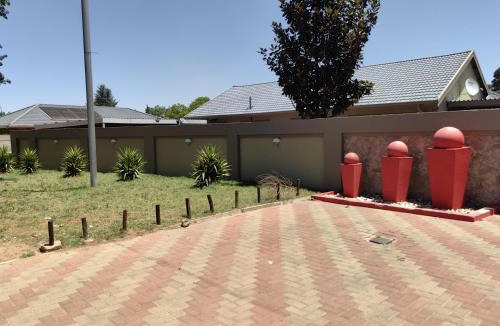 Kriel House | Blackpony Guesthouse Kriel
