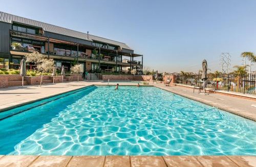 Greater Johannesburg Metropolitan Area Apartment | Cityescapes Family Resort Apt with Pool & Slide