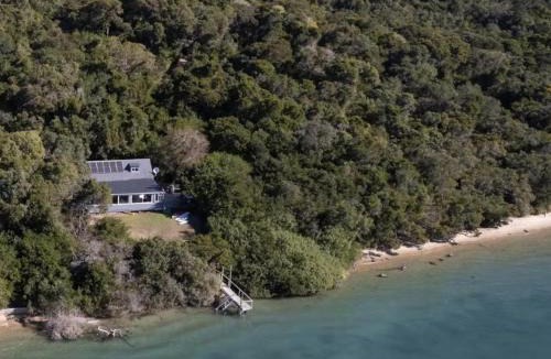 Brenton-on-Sea Villa | Lagoon Living - Direct Lagoon Access & Boat Mooring