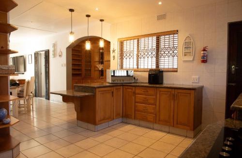 Sea Park House | whales tail