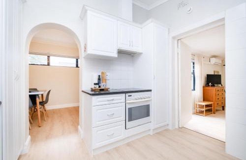 Welgemoed Apartment | 10VDW Self Catering Apartments-Newly Renovated!