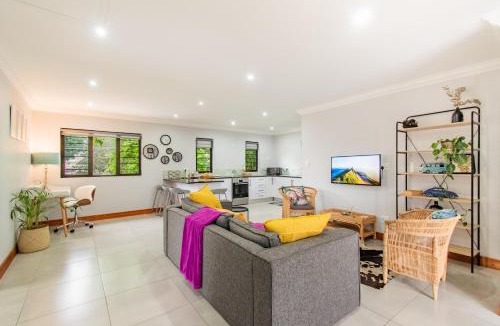 Kloof Apartment | Robyns Nest Self Catering Flat No3
