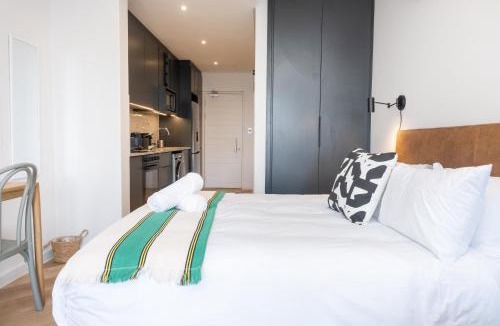 Paarl Apartment | Paarl Superior Studio 231 - With Onsite Parking & Comforts