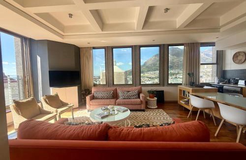 Cape Town City Centre Apartment | #2001 Cartwright - City Skies