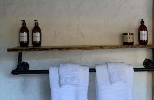 Nieu-Bethesda House | Aasvogelkrans Farm Cottages & Camping