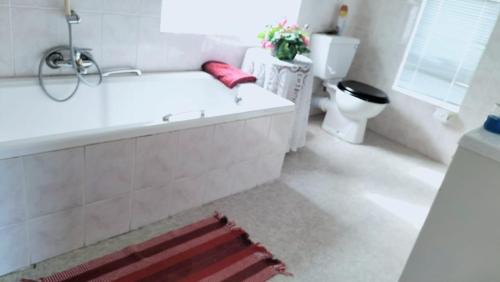 Betty's Bay House | Avondsrus Guesthouse