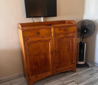 Beaufort West Apartment | Charlie's Place - Self catering studio