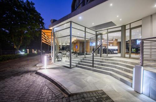 Greater Johannesburg Metropolitan Area Hotel | The Capital on Bath