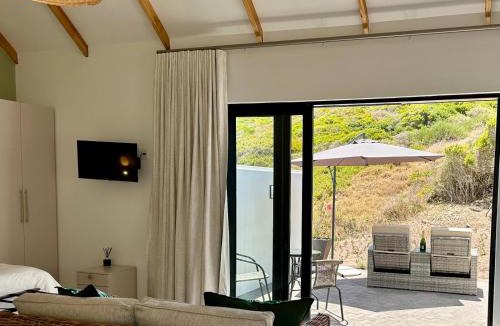 Yzerfontein Apartment | The Cottage at Paradise Found