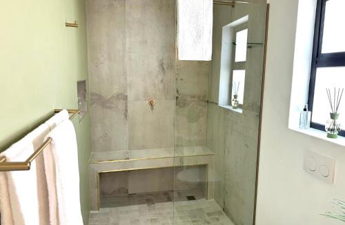 Yzerfontein Apartment | The Cottage at Paradise Found