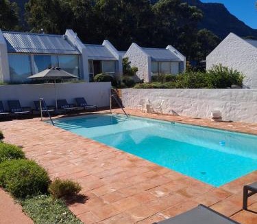 Hout Bay Hotel | Umoya Eco Lodge