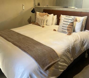 Blue Crane Route Apartment | Grootvlakte Farm