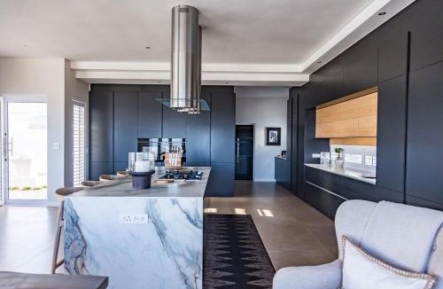 Yzerfontein Villa | Jonesy's Place on the Beach