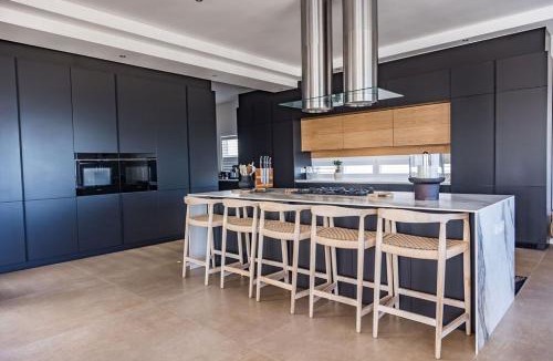 Yzerfontein Villa | Jonesy's Place on the Beach