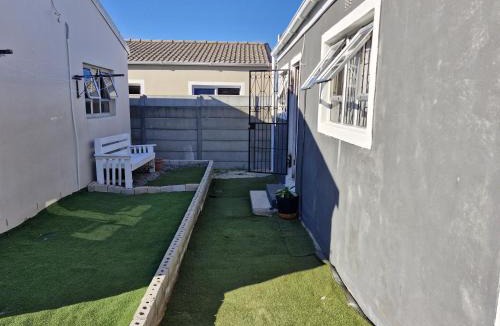 Kraaifontein House | Kay's Guest House