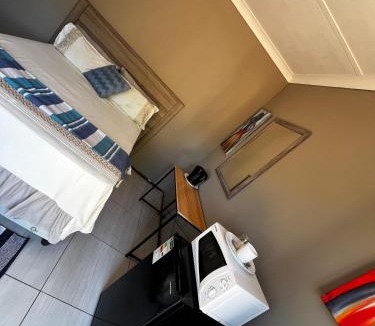 Klerksdorp House | Traquil Stays BnB