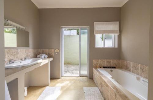 Kenton on Sea House | 41 Ocean Ave - The Willes - Emerald view - Kenton-on-Sea