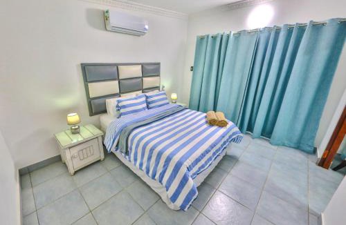 Port Edward House | Eden On Sea