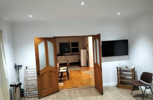 Flamingo Vlei Apartment | Leigh's home with dogs