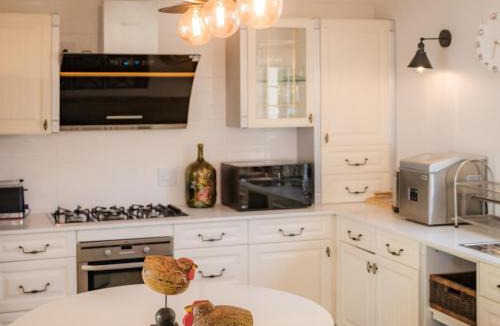Trawal House | Cape Joy - TABLE MOUNTAIN VIEW villa in Cape Town, Plattekloof