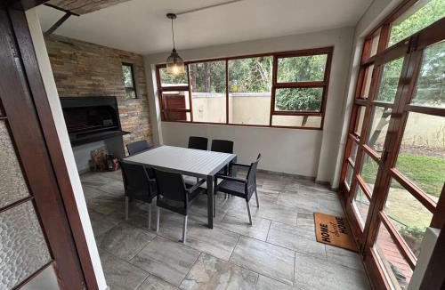 Eikenbosch House | 30 on 6th by 306 Accommodation