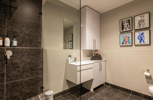 Salt River Apartment | 105 Queens Park