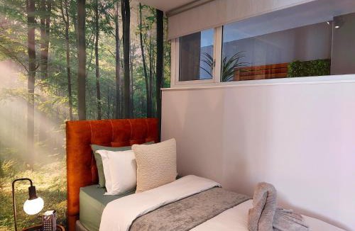 Walmer Apartment | Brizzys Garden Quiet Forest Dreams