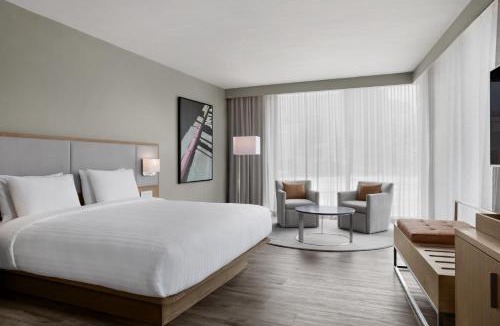 Victoria and Alfred Waterfront Hotel | AC Hotel by Marriott Cape Town Waterfront