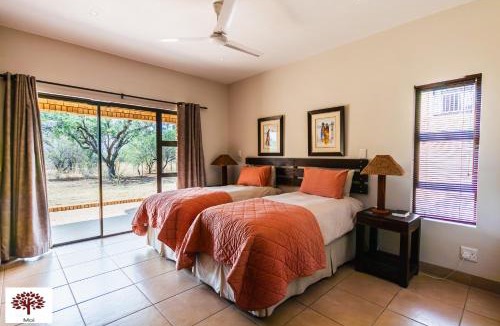 Leeupoort Villa | Zebula Golf and Wildlife Estate - Spectacular View Pax 13 - Moi Signature Luxury villa