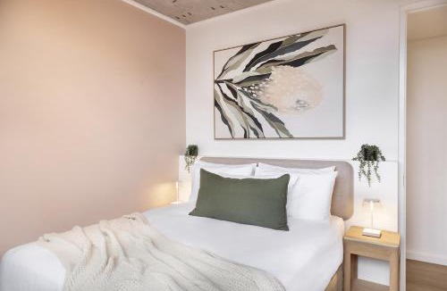 Three Anchor Bay Apartment | The Blok 102 -1 Bedroom Apartment in Sea Point